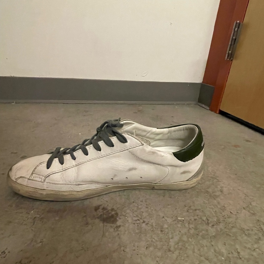 Golden Goose Super-Star with red suede star and green leather heel tab - Picture 6 of 8